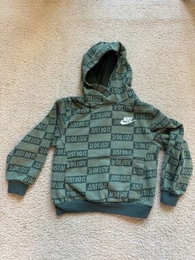 Nike Hooded SweatShirt Size 6-7 116-122 And Pant 4-5 104- 110cm Just Do It Green